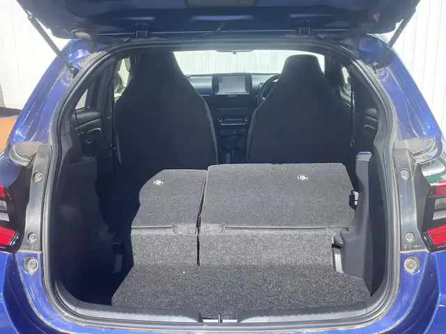 トヨタ ヤリス ハイブリッド G 三重県 2020(令2)年 5.1万km ダークブルーマイカM 純正ディスプレイオーディオ/バックカメラ/トヨタセーフティセンス/先行車発進告知機能/ハロゲンヘッドライト/オートライト/ボディ同色オート電動格納ドアミラー/LEDリアコンビネーションランプ/185/60R15 タイヤ/15インチアルミホイール（純正オプション）/デジタルメーター/ETC2.0/バニティミラー（運転席）/スマートエントリー/プッシュスタート