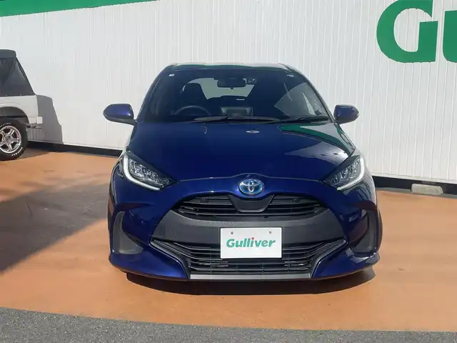 トヨタ ヤリス ハイブリッド G 三重県 2020(令2)年 5.1万km ダークブルーマイカM 純正ディスプレイオーディオ/バックカメラ/トヨタセーフティセンス/先行車発進告知機能/ハロゲンヘッドライト/オートライト/ボディ同色オート電動格納ドアミラー/LEDリアコンビネーションランプ/185/60R15 タイヤ/15インチアルミホイール（純正オプション）/デジタルメーター/ETC2.0/バニティミラー（運転席）/スマートエントリー/プッシュスタート