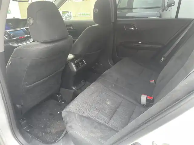 ホンダ アコード ハイブリッド LX 福岡県 2013(平25)年 12.3万km ホワイトオーキッドパール 純正ディーラーナビ/・Bluetooth/・フルセグTV/・CD/DVD/・AM/FM/・USB/・AUX/クルーズコントロール/ハンズフリー/横滑り防止システム/オートライト/フォグランプ/電動格納ミラー/パワーシート（D/N）/ビルトインETC/ドライブレコーダー前後/EVモード/純正フロアマット/社外アルミホイール/保証書/取扱説明書/スペアキー×１/プッシュスタート