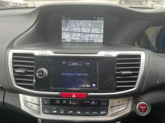 ホンダ アコード ハイブリッド LX 福岡県 2013(平25)年 12.3万km ホワイトオーキッドパール 純正ディーラーナビ/・Bluetooth/・フルセグTV/・CD/DVD/・AM/FM/・USB/・AUX/クルーズコントロール/ハンズフリー/横滑り防止システム/オートライト/フォグランプ/電動格納ミラー/パワーシート（D/N）/ビルトインETC/ドライブレコーダー前後/EVモード/純正フロアマット/社外アルミホイール/保証書/取扱説明書/スペアキー×１/プッシュスタート