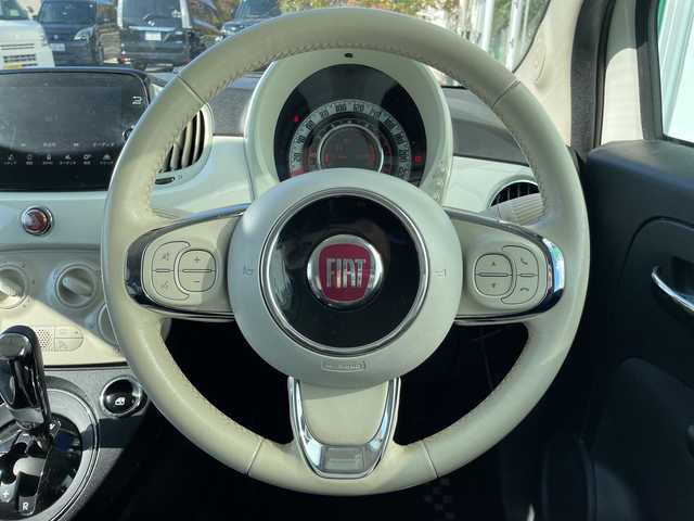 フィアット ５００ 1．2 ポップ 福岡県 2019(平31)年 7.4万km 白 純正ディスプレイオーディオ/（AM/FM/USB/BT）/ワンオーナー/リモコンキー/純正フロアマット/W+サイド+カーテンエアバッグ/保証書・記録簿・取扱説明書