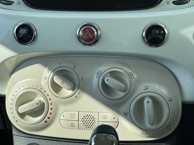 フィアット ５００ 1．2 ポップ 福岡県 2019(平31)年 7.4万km 白 純正ディスプレイオーディオ/（AM/FM/USB/BT）/ワンオーナー/リモコンキー/純正フロアマット/W+サイド+カーテンエアバッグ/保証書・記録簿・取扱説明書