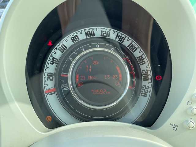 フィアット ５００ 1．2 ポップ 福岡県 2019(平31)年 7.4万km 白 純正ディスプレイオーディオ/（AM/FM/USB/BT）/ワンオーナー/リモコンキー/純正フロアマット/W+サイド+カーテンエアバッグ/保証書・記録簿・取扱説明書