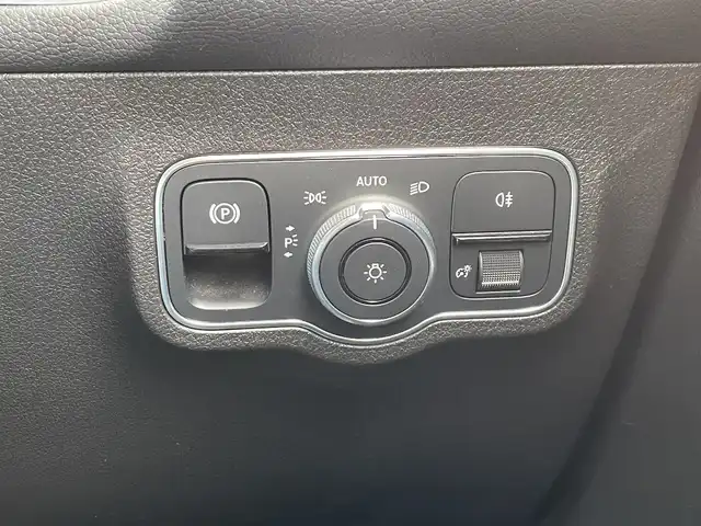 メルセデス・ベンツ ＧＬＢ２００ｄ AMGライン 東京都 2020(令2)年 1.5万km グレー ワンオーナー/純正ナビ/DTV/360°カメラ/ドライブレコーダー/リアパワーゲート/AMG19インチアルミホイール/レッドステッチハーフレザーシート/パドルシフト