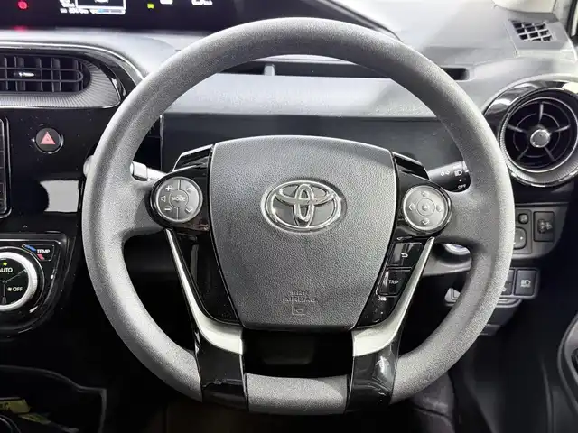 トヨタ アクア S スタイルブラック 大阪府 2019(令1)年 2.1万km ホワイトパールクリスタルシャイン 純正ナビTV バックカメラ 衝突軽減ブレーキ レーンアシスト オートハイビーム スマートキー プッシュスタート クリアランスソナー 前後ドライブレコーダー ETC