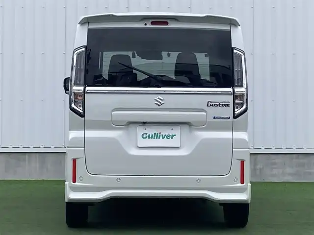 スズキ スペーシア カスタム HYBRID XS 香川県 2024(令6)年 1.2万km ピュアホワイトP 登録時走行距離：11824km/メーカー純正メモリナビ/　CD DVD BT フルセグTV/全方位カメラ/両側パワースライドドア/デュアルセンサーブレーキサポート/レーンキープアシスト/レーダークルーズコントロール/ヘッドアップディスプレイ/クリアランスソナー/LEDヘッドライト/オートライト/フォグランプ/前後ドライブレコーダー/ビルトインETC2.0/ハーフレザーシート/シートヒーター/革巻きステアリング/ステアリングヒーター/電子パーキングブレーキ/後席ロールサンシェード/サーキュレーター/アイドリングストップ/横滑り防止装置/プッシュスタート/スマートキー/スペアキー/新車時保証書/取扱説明書