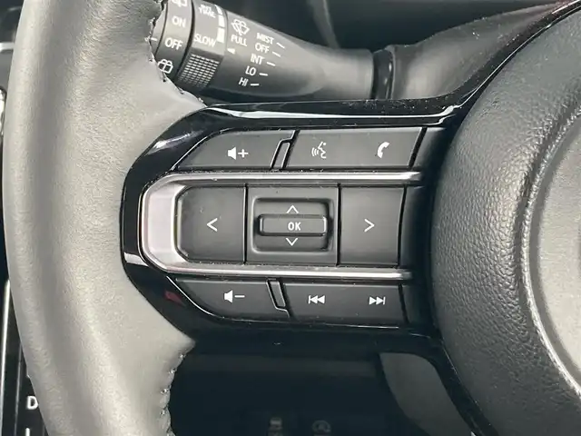 スズキ スペーシア カスタム HYBRID XS 香川県 2024(令6)年 1.2万km ピュアホワイトP 登録時走行距離：11824km/メーカー純正メモリナビ/　CD DVD BT フルセグTV/全方位カメラ/両側パワースライドドア/デュアルセンサーブレーキサポート/レーンキープアシスト/レーダークルーズコントロール/ヘッドアップディスプレイ/クリアランスソナー/LEDヘッドライト/オートライト/フォグランプ/前後ドライブレコーダー/ビルトインETC2.0/ハーフレザーシート/シートヒーター/革巻きステアリング/ステアリングヒーター/電子パーキングブレーキ/後席ロールサンシェード/サーキュレーター/アイドリングストップ/横滑り防止装置/プッシュスタート/スマートキー/スペアキー/新車時保証書/取扱説明書