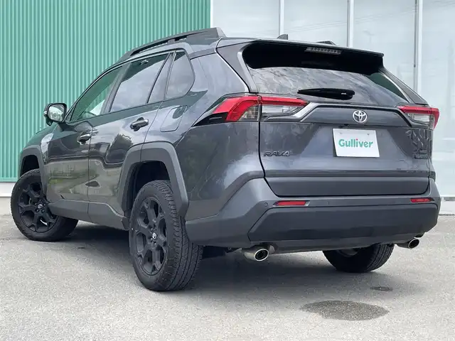 トヨタ ＲＡＶ４ アドベンチャー オフロードPKGⅡ 福岡県 2022(令4)年 5.6万km グレーメタリック 前後純正ドラレコ/横滑り防止機能/レーンキープアシスト/衝突被害軽減システム/ブラインドスポットモニター/バックカメラ/ACC/ビルトイン2.0ETC/AppleCarPlay/純正ナビ/フルセグTV/Bluetooth/Typec充電４個/USB/１２Vソケット/純正フロアマット/純正AW/Dualエアコン/ステアリングヒーター/パワーシート/レザーシート/シートメモリー/シートヒーター/エアシート/100V充電/オートマチックハイビーム/ダウンヒルアシストコントロール/４WD