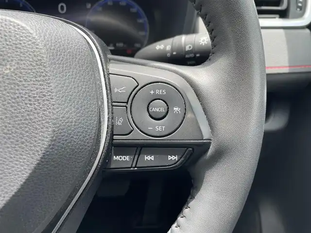 トヨタ ＲＡＶ４ アドベンチャー オフロードPKGⅡ 福岡県 2022(令4)年 5.6万km グレーメタリック 前後純正ドラレコ/横滑り防止機能/レーンキープアシスト/衝突被害軽減システム/ブラインドスポットモニター/バックカメラ/ACC/ビルトイン2.0ETC/AppleCarPlay/純正ナビ/フルセグTV/Bluetooth/Typec充電４個/USB/１２Vソケット/純正フロアマット/純正AW/Dualエアコン/ステアリングヒーター/パワーシート/レザーシート/シートメモリー/シートヒーター/エアシート/100V充電/オートマチックハイビーム/ダウンヒルアシストコントロール/４WD
