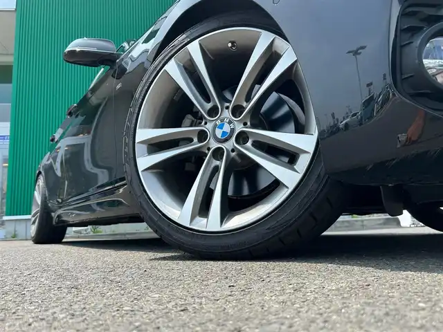 ＢＭＷ １１８ｄ Mスポーツ 宮城県 2018(平30)年 5.1万km サファイアブラックP Mスポーツ/コンフォートパッケージ/インテリジェントセーフティ/純正HDDナビ/【BT・USB】/バックカメラ/純正OP18インチAW/クルーズコントロール/D・Nシートヒーター/ステアリングスイッチ/アイドリングストップ/横滑り防止装置/レーンキープアシスト/コーナーセンサー/ウィンカーミラー/オートライト/LEDヘッドライト/LEDフォグライト/スマートキーX２/ETC