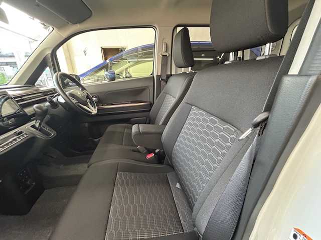 スズキ ワゴンＲ カスタムＺ HYBRID ZX 宮城県 2024(令6)年 1.1万km ピュアホワイトP ワンオーナー/4WD/社外メモリナビ/AM/FM/BT/AUX/フルセグTV/ステアリングスイッチ/純正夏タイヤ14インチ/前席シートヒーター/クルーズコントロール/レーンアシスト/コーナーセンサー/横滑り防止装置/衝突被害軽減システム