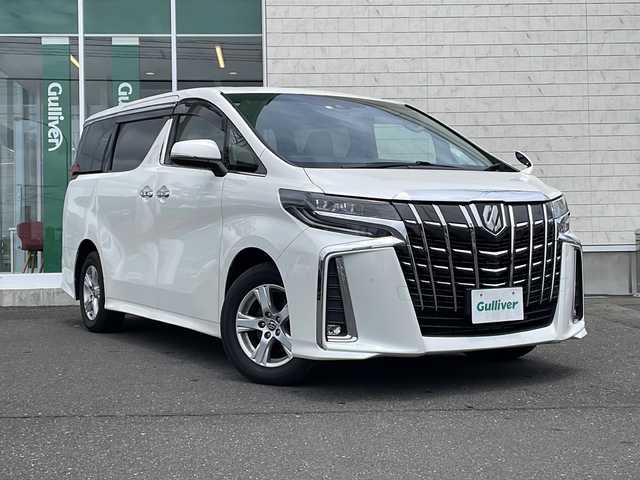 トヨタ アルファード S サイドリフトアップ 岩手県 2023(令5)年 2.5万km ホワイトパールクリスタルシャイン 純正マルチメディア/AM/FM/CD/DVD/Bluetooth/バックカメラ/ビルトインETC/ドライブレコーダー/両側パワースライドドア/クルーズコントロール/衝突被害軽減ブレーキ/レーンキープアシスト/横滑り防止装置/コーナーセンサー/アイドリングストップ/パワーシート/オートライト/オートハイビーム/LEDヘッドライト/フォグランプ/スマートキー/プッシュスタート/電動格納ミラー/純正16インチAW/純正フロアマット/ドアバイザー/サイドリフトアップチルトシート/保証書/取扱説明書