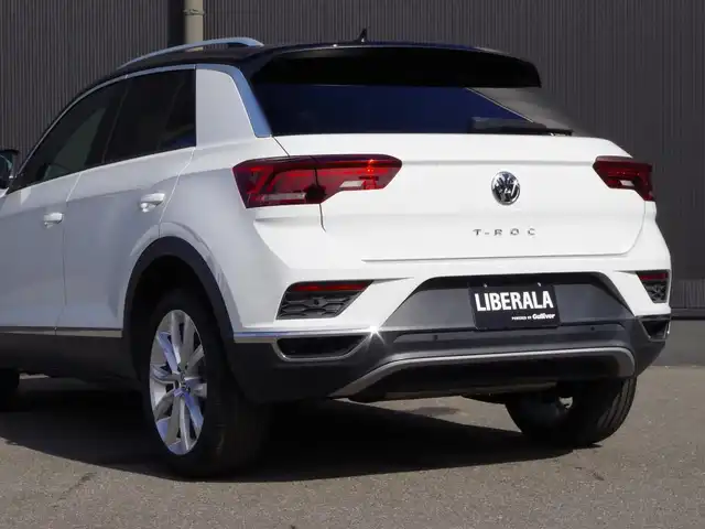 フォルクスワーゲン Ｔ－ロック TDI スポーツ 香川県 2020(令2)年 4.2万km ピュアホワイト ワンオーナー/衝突軽減/レーンアシスト/ブラインドスポットモニター/純正ナビ/地デジ/BT/USB/カープレイ/バックカメラ/ドライブレコーダー/スマートキー/アイドリングストップ/ACC/ハーフレザーシート/パワーバックドア/純正18インチアルミ/F/Rコーナーセンサー/LEDヘッドライト