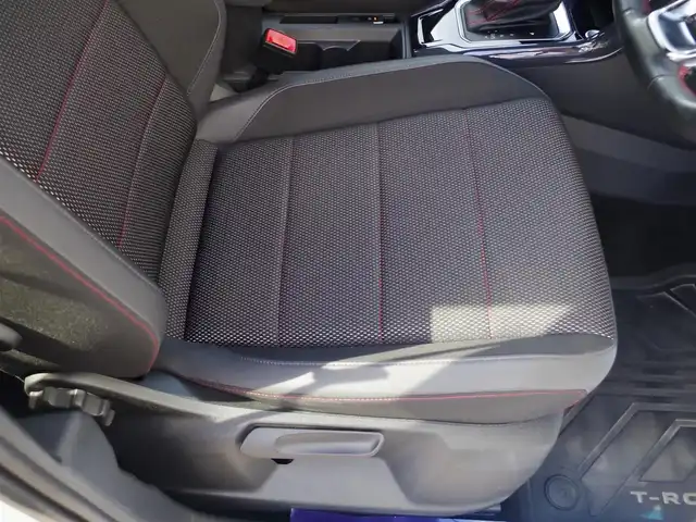 フォルクスワーゲン Ｔ－ロック TDI スポーツ 香川県 2020(令2)年 4.2万km ピュアホワイト ワンオーナー/衝突軽減/レーンアシスト/ブラインドスポットモニター/純正ナビ/地デジ/BT/USB/カープレイ/バックカメラ/ドライブレコーダー/スマートキー/アイドリングストップ/ACC/ハーフレザーシート/パワーバックドア/純正18インチアルミ/F/Rコーナーセンサー/LEDヘッドライト