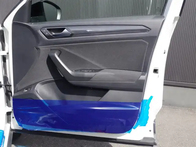 フォルクスワーゲン Ｔ－ロック TDI スポーツ 香川県 2020(令2)年 4.2万km ピュアホワイト ワンオーナー/衝突軽減/レーンアシスト/ブラインドスポットモニター/純正ナビ/地デジ/BT/USB/カープレイ/バックカメラ/ドライブレコーダー/スマートキー/アイドリングストップ/ACC/ハーフレザーシート/パワーバックドア/純正18インチアルミ/F/Rコーナーセンサー/LEDヘッドライト