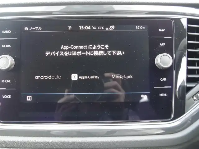 フォルクスワーゲン Ｔ－ロック TDI スポーツ 香川県 2020(令2)年 4.2万km ピュアホワイト ワンオーナー/衝突軽減/レーンアシスト/ブラインドスポットモニター/純正ナビ/地デジ/BT/USB/カープレイ/バックカメラ/ドライブレコーダー/スマートキー/アイドリングストップ/ACC/ハーフレザーシート/パワーバックドア/純正18インチアルミ/F/Rコーナーセンサー/LEDヘッドライト