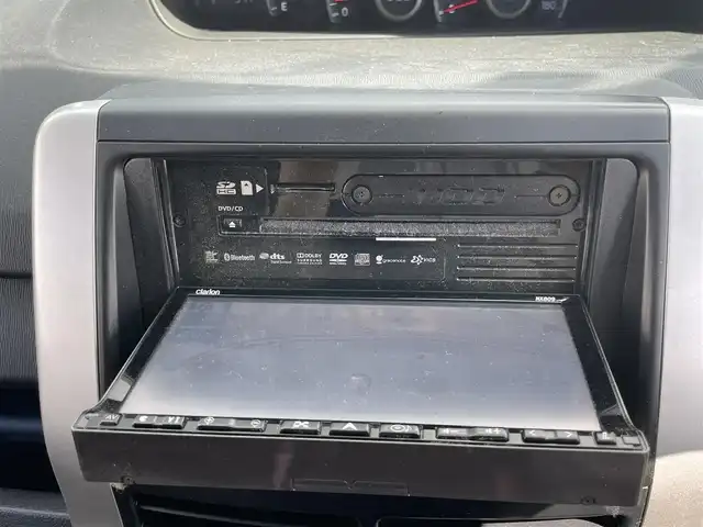 トヨタ ヴォクシー X Lエディション 千葉県 2011(平23)年 19.4万km シルバーM 社外７インチナビ/Ｂｌｕｅｔｏｏｔｈ/バックカメラ/ＥＴＣ/片側パワースライドドア/ＨＩＤヘッドライト/フロアマット/ドアバイザー