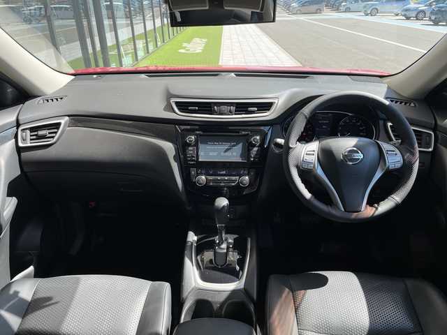 日産 エクストレイル 20X エマージェンシーブレーキ 愛知県 2015(平27)年 6.2万km バーニングレッド 純正ナビ/全方位カメラ/クルーズコントロール/シートヒーター/バックカメラ/LEDヘッドライト/純正アルミホイール/オートライト/衝突軽減システム/フルセグ/CD DVD/Bluetooth/ステアリングスイッチ/スマートキー/プッシュスタート