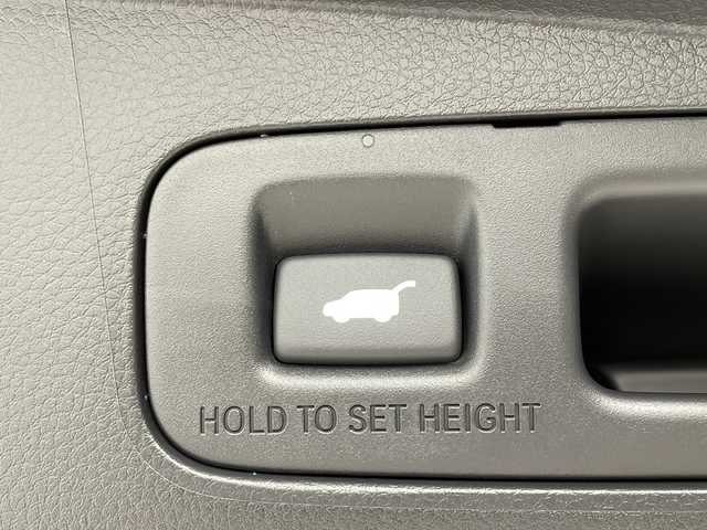 ホンダ ステップワゴン スパーダ eHEV 茨城県 2025(令7)年 0.1千km クリスタルブラックパール 登録済未使用車　純正１１型ナビ　フルセグＴＶ　バックモニター　両側電動スライドドア　追従クルコン　ＬＥＤライト　フォグランプ　シートヒーター　衝突被害軽減ブレーキ　１５．６型後席モニター　スマートキー