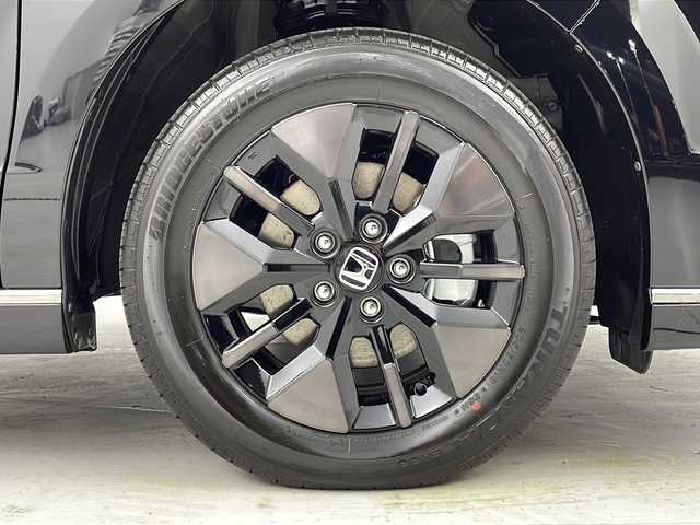 ホンダ ステップワゴン スパーダ eHEV 茨城県 2025(令7)年 0.1千km クリスタルブラックパール 登録済未使用車　純正１１型ナビ　フルセグＴＶ　バックモニター　両側電動スライドドア　追従クルコン　ＬＥＤライト　フォグランプ　シートヒーター　衝突被害軽減ブレーキ　１５．６型後席モニター　スマートキー