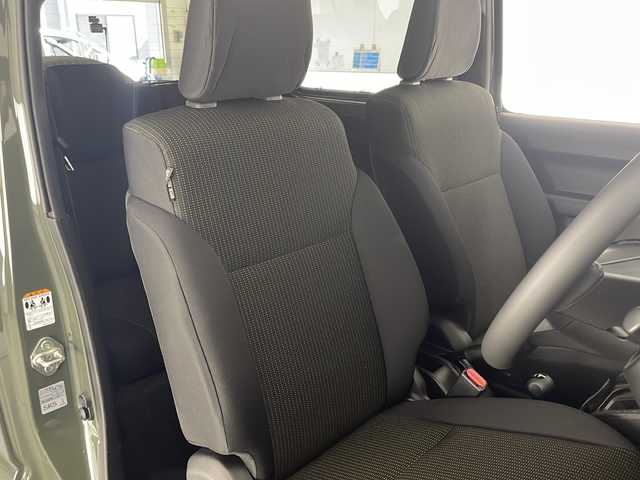 スズキ ジムニー XC 宮崎県 2024(令6)年 1.7万km ジャングルグリーン ディスプレイオーディオ/Ｂｌｕｅｔｏｏｔｈ/ＦＭ／ＡＭ/バックカメラ/クルーズコントロール/ドライブレコーダー/ＥＴＣ　/オートライト/レーンキープ　/衝突被害軽減ブレーキ　/電動格納ミラー