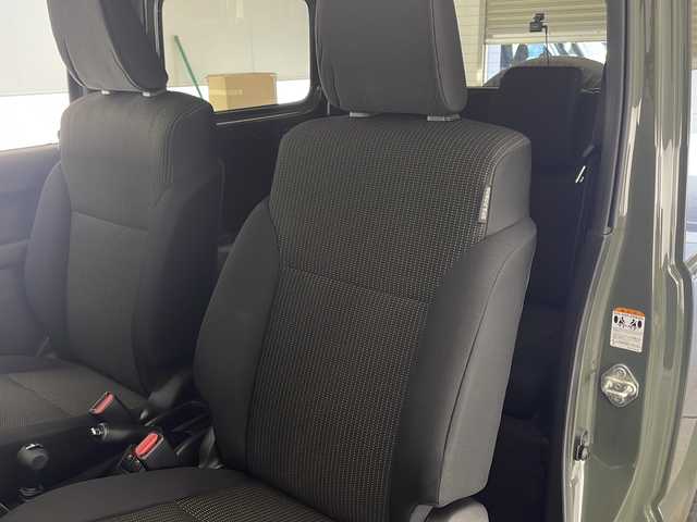 スズキ ジムニー XC 宮崎県 2024(令6)年 1.7万km ジャングルグリーン ディスプレイオーディオ/Ｂｌｕｅｔｏｏｔｈ/ＦＭ／ＡＭ/バックカメラ/クルーズコントロール/ドライブレコーダー/ＥＴＣ　/オートライト/レーンキープ　/衝突被害軽減ブレーキ　/電動格納ミラー