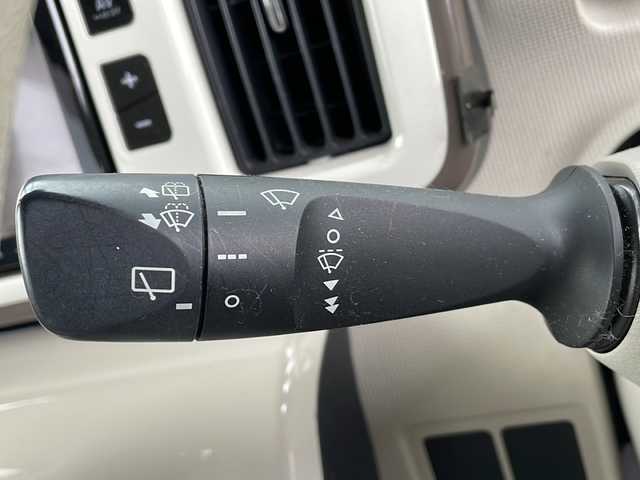 ダイハツ ムーヴ キャンバス X LTD メイクアップ SA Ⅲ 山形県 2018(平30)年 9.8万km パールホワイトⅢ/ナチュラルベージュマイカメタリック 2トーン 禁煙車/ワンオーナー/4WD/スマートアシスト/横滑り防止装置/後方コーナーセンサー/両側パワースライドドア/社外SDナビ/（Bluetooth/CD/DVD/フルセグ)/バックカメラ/オートライト/オートマチックハイビーム/フォグランプ/ステアリングスイッチ/ETC/純正ホイールキャップサマータイヤ(155/65/R14・6m)4本積載/電動格納ミラー/スマートキー×2/ドアバイザー