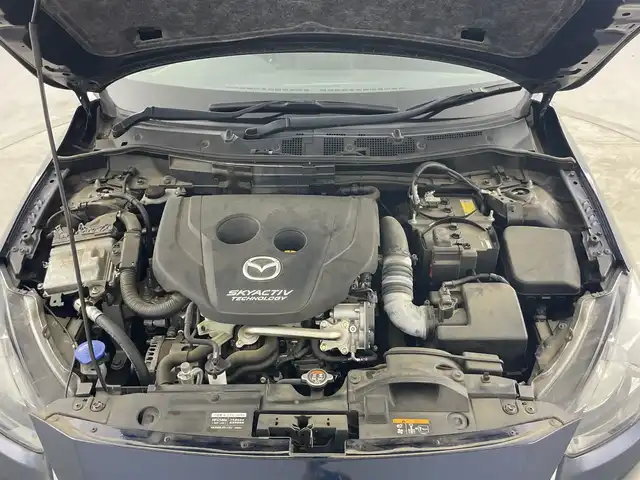 マツダ デミオ XD 愛知県 2018(平30)年 5.3万km ディープクリスタルブルーマイカ 禁煙車/ディーゼル/ターボ/純正7インチナビ/（AM/FM/Bluetooth/ワンセグTV/USB)/バックカメラ/i-ACTIVESENSE/・衝突軽減ブレーキ/・レーンキープアシスト/・オートマチックハイビーム/・パーキングセンサー/・ブラインドスポットモニター/ETC/アイドリングストップ/スマートキー/スペアキー1本/プッシュスタート/純正フロアマット/横滑り防止装置/電動格納ミラー