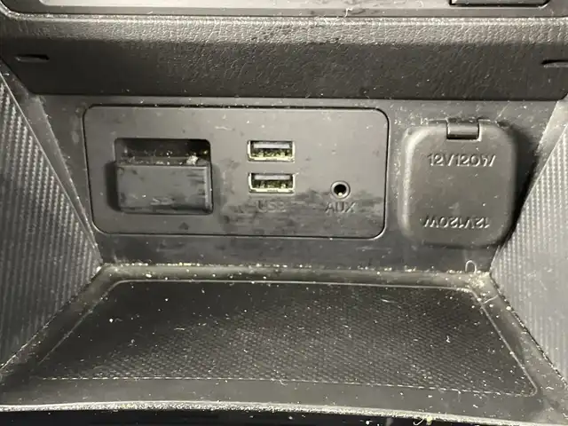 マツダ デミオ XD 愛知県 2018(平30)年 5.3万km ディープクリスタルブルーマイカ 禁煙車/ディーゼル/ターボ/純正7インチナビ/（AM/FM/Bluetooth/ワンセグTV/USB)/バックカメラ/i-ACTIVESENSE/・衝突軽減ブレーキ/・レーンキープアシスト/・オートマチックハイビーム/・パーキングセンサー/・ブラインドスポットモニター/ETC/アイドリングストップ/スマートキー/スペアキー1本/プッシュスタート/純正フロアマット/横滑り防止装置/電動格納ミラー