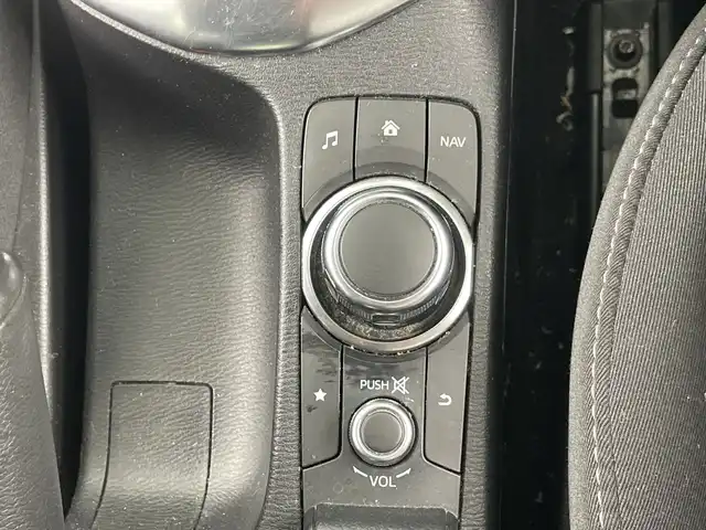 マツダ デミオ XD 愛知県 2018(平30)年 5.3万km ディープクリスタルブルーマイカ 禁煙車/ディーゼル/ターボ/純正7インチナビ/（AM/FM/Bluetooth/ワンセグTV/USB)/バックカメラ/i-ACTIVESENSE/・衝突軽減ブレーキ/・レーンキープアシスト/・オートマチックハイビーム/・パーキングセンサー/・ブラインドスポットモニター/ETC/アイドリングストップ/スマートキー/スペアキー1本/プッシュスタート/純正フロアマット/横滑り防止装置/電動格納ミラー