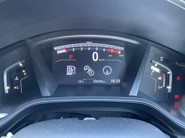 ホンダ ＣＲ－Ｖ EX・ブラックエディション 佐賀県 2021(令3)年 3.3万km プラチナホワイトパール ワンオーナー/サンルーフ/黒革シート/純正SDナビゲーション/・フルセグTV/CD/DVD/SD/USB/Bluetooth/バックカメラ/ビルトインETC2.0/パワーテールゲート/リバース連動ドアミラー/電子パーキングブレーキ/・BRAKE HOLD機能/DN席パワーシート(D席メモリー機能付)/全席シートヒーター/ISOFIX対応/パドルシフト/革巻きステアリング/ステアリングヒーター/ステアリングリモコン/フロントデアイサ機能/純正18インチアルミホイール/純正LEDヘッドライト/・オートマチックハイビーム/純正LEDフォグランプ/純正フロアマット/純正ドアバイザ―/新車保証書/取扱説明書/スペアキー１本/ホンダセンシング/・アダプティブクルーズコントロール/・衝突被害軽減ブレーキ/・先行車発進お知らせ機能/・路外逸脱抑制機能/・ブラインドスポットインフォメーション/・標識検知機能/・ドライバー注意力モニター