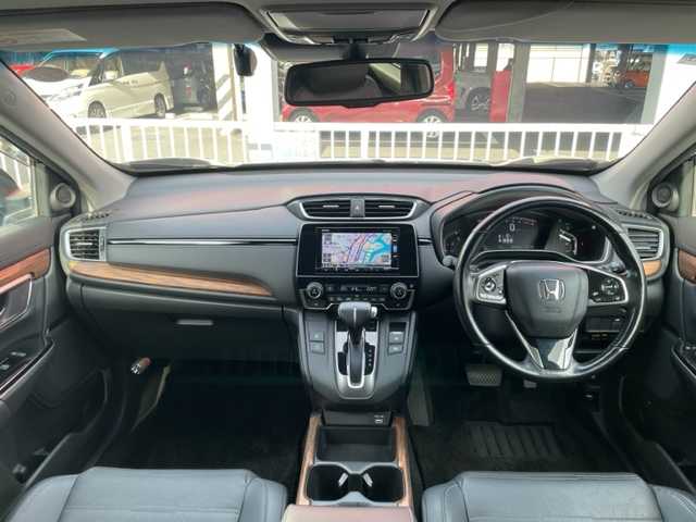 ホンダ ＣＲ－Ｖ EX・マスターピース 神奈川県 2020(令2)年 7万km クリスタルブラックパール 純正ナビ【VRU-215CVi】/・DTV/CD/DVD/BT	/バックカメラ/電動パノラミックサンルーフ								/ブラックレザーシート/前後席シートヒーター/前席パワーシート（D席メモリー付き）/ハンズフリーアクセスパワーテールゲート/ビルトインETC2.0/衝突軽減ブレーキ/路外逸脱抑制機能/車線維持支援システム/アダプティブクルーズコントロール/純正18インチアルミ/純正前後ドライブレコーダー									/パドルシフト付革巻きステアリング	/ステアリングヒーター		/プッシュEgスタート/ストップ/スマートキー×2/オートライト/オートマチックハイビーム/純正LEDヘッドライト/フォグランプ/ターンランプ付電動格納ドアミラー/ドアバイザー/純正フロアマット	/トノカバー	/取扱説明書/ナビ取扱説明書			/新車時保証書