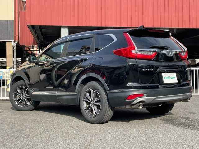 ホンダ ＣＲ－Ｖ EX・マスターピース 神奈川県 2020(令2)年 7万km クリスタルブラックパール 純正ナビ【VRU-215CVi】/・DTV/CD/DVD/BT	/バックカメラ/電動パノラミックサンルーフ								/ブラックレザーシート/前後席シートヒーター/前席パワーシート（D席メモリー付き）/ハンズフリーアクセスパワーテールゲート/ビルトインETC2.0/衝突軽減ブレーキ/路外逸脱抑制機能/車線維持支援システム/アダプティブクルーズコントロール/純正18インチアルミ/純正前後ドライブレコーダー									/パドルシフト付革巻きステアリング	/ステアリングヒーター		/プッシュEgスタート/ストップ/スマートキー×2/オートライト/オートマチックハイビーム/純正LEDヘッドライト/フォグランプ/ターンランプ付電動格納ドアミラー/ドアバイザー/純正フロアマット	/トノカバー	/取扱説明書/ナビ取扱説明書			/新車時保証書