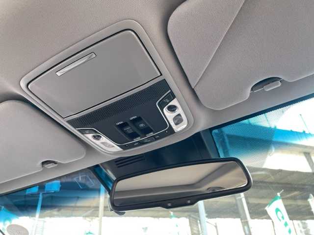 ホンダ ＣＲ－Ｖ EX・マスターピース 神奈川県 2020(令2)年 7万km クリスタルブラックパール 純正ナビ【VRU-215CVi】/・DTV/CD/DVD/BT	/バックカメラ/電動パノラミックサンルーフ								/ブラックレザーシート/前後席シートヒーター/前席パワーシート（D席メモリー付き）/ハンズフリーアクセスパワーテールゲート/ビルトインETC2.0/衝突軽減ブレーキ/路外逸脱抑制機能/車線維持支援システム/アダプティブクルーズコントロール/純正18インチアルミ/純正前後ドライブレコーダー									/パドルシフト付革巻きステアリング	/ステアリングヒーター		/プッシュEgスタート/ストップ/スマートキー×2/オートライト/オートマチックハイビーム/純正LEDヘッドライト/フォグランプ/ターンランプ付電動格納ドアミラー/ドアバイザー/純正フロアマット	/トノカバー	/取扱説明書/ナビ取扱説明書			/新車時保証書