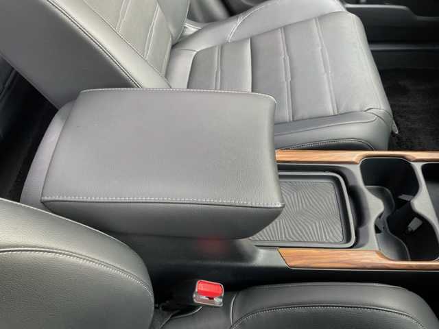 ホンダ ＣＲ－Ｖ EX・マスターピース 神奈川県 2020(令2)年 7万km クリスタルブラックパール 純正ナビ【VRU-215CVi】/・DTV/CD/DVD/BT	/バックカメラ/電動パノラミックサンルーフ								/ブラックレザーシート/前後席シートヒーター/前席パワーシート（D席メモリー付き）/ハンズフリーアクセスパワーテールゲート/ビルトインETC2.0/衝突軽減ブレーキ/路外逸脱抑制機能/車線維持支援システム/アダプティブクルーズコントロール/純正18インチアルミ/純正前後ドライブレコーダー									/パドルシフト付革巻きステアリング	/ステアリングヒーター		/プッシュEgスタート/ストップ/スマートキー×2/オートライト/オートマチックハイビーム/純正LEDヘッドライト/フォグランプ/ターンランプ付電動格納ドアミラー/ドアバイザー/純正フロアマット	/トノカバー	/取扱説明書/ナビ取扱説明書			/新車時保証書