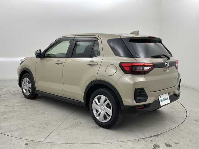 ダイハツ ロッキー L 宮城県 2020(令2)年 5.5万km ナチュラルベージュマイカM 禁煙車/スマートアシスト/・衝突回避支援ブレーキ機能/・車線逸脱警報機能/・オートハイビーム/・コーナーセンサー/純正7インチSDナビ/・BT/SD/CD/DVD/USB/フルセグTV/プッシュスタート/スマートキー/LEDヘッドライト/純正16インチホイールキャップ/社外ラバーフロアマット/ヘッドライトレベライザー/アイドリングストップ/横滑り防止装置/MT付きオートマチックシフト