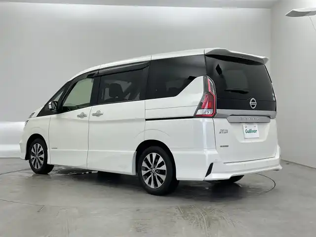 日産 セレナ ハイウェイスターVセレクションⅡ 埼玉県 2018(平30)年 5.8万km ブリリアントホワイトパール 純正９インチナビ　フリップダウンモニター　全方位　プロパイロット　デジタルインナーミラー　ＥＴＣ　ドライブレコーダー　両側パワースライドドア　オートホールド　純正アルミ　Ｂｌｕｅｔｏｏｔｈ　地デジＴＶ