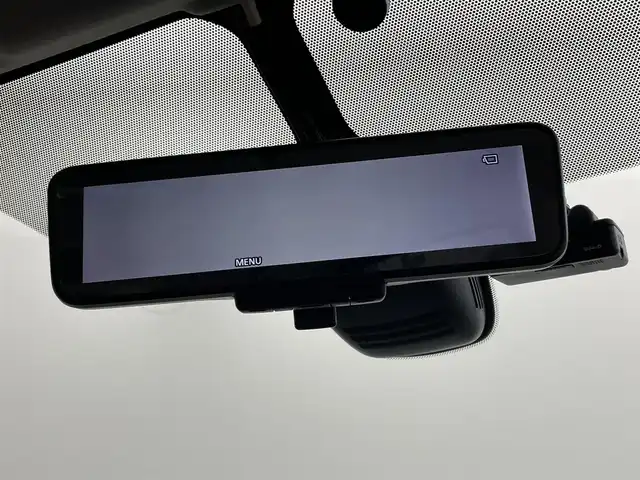 日産 セレナ ハイウェイスターVセレクションⅡ 埼玉県 2018(平30)年 5.8万km ブリリアントホワイトパール 純正９インチナビ　フリップダウンモニター　全方位　プロパイロット　デジタルインナーミラー　ＥＴＣ　ドライブレコーダー　両側パワースライドドア　オートホールド　純正アルミ　Ｂｌｕｅｔｏｏｔｈ　地デジＴＶ