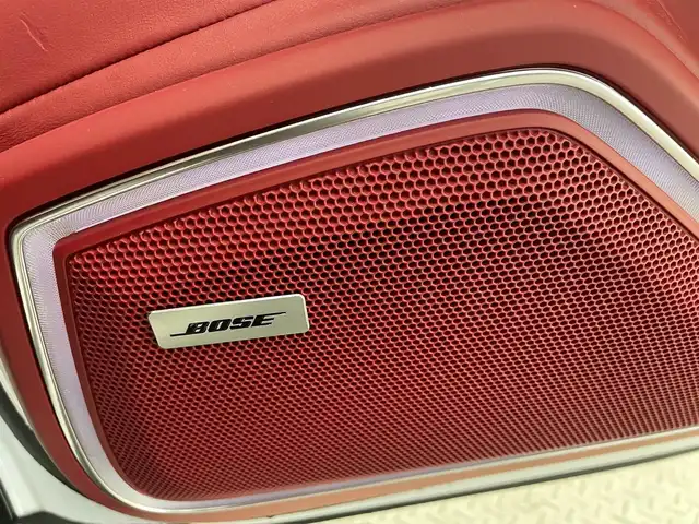 ポルシェ パナメーラ 兵庫県 2018(平30)年 3.6万km パール 純正ディスプレイオーディオ/Bluetooth/ナビ/AUX　/ＢＯＳＥプレミアムサウンド　/ビルトインＥＴＣ　/パーキングアシスト　/ポルシェアクティブセーフティ　/レーンキープアシスト　/レーンチェンジアシスト　/レザーシート　/純正ドライブレコーダー/シートヒーター/パワーシート/パドルシフト