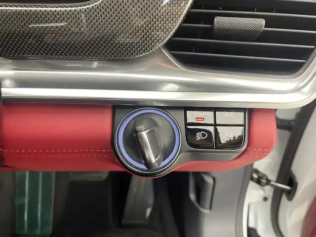 ポルシェ パナメーラ 兵庫県 2018(平30)年 3.6万km パール 純正ディスプレイオーディオ/Bluetooth/ナビ/AUX　/ＢＯＳＥプレミアムサウンド　/ビルトインＥＴＣ　/パーキングアシスト　/ポルシェアクティブセーフティ　/レーンキープアシスト　/レーンチェンジアシスト　/レザーシート　/純正ドライブレコーダー/シートヒーター/パワーシート/パドルシフト