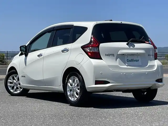 日産 ノート e－パワー X Vセレクション 島根県 2020(令2)年 4.8万km ブリリアントホワイトパール エマージェンシーブレーキ/アルパイン9インチナビ/CD/DVD/DTV/Bluetooth/アラウンドビューモニター/デジタルインナーミラー /LEDオートライト/オートハイビーム/ドライブレコーダー/ETC/コーナーセンサー /スマートキー/プッシュスタート /純正アルミホイール/純正ドアバイザー