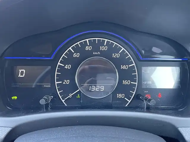 日産 ノート e－パワー X Vセレクション 島根県 2020(令2)年 4.8万km ブリリアントホワイトパール エマージェンシーブレーキ/アルパイン9インチナビ/CD/DVD/DTV/Bluetooth/アラウンドビューモニター/デジタルインナーミラー /LEDオートライト/オートハイビーム/ドライブレコーダー/ETC/コーナーセンサー /スマートキー/プッシュスタート /純正アルミホイール/純正ドアバイザー