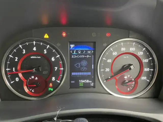 トヨタ ヴェルファイア Z Gエディション 富山県 2018(平30)年 2万km バーニングブラッククリスタルシャインガラスフレーク 純正10型ナビ（AM/FM/DVD/BT）/バックカメラ/純正12型後席モニター/両側パワースライドドア/パワーバックドア/ドライブレコーダー/ETC/レザーシート/D/N席パワーシート/D席メモリシート/シートヒーター/エアシート/ハンドルヒーター/衝突被害軽減システム/レーダークルーズコントロール/レーンキープアシスト/横滑り防止装置/純正アルミホイール/純正フロアマット/オートLEDライト/フォグライト/オートホールド付電子パーキング/ウッドコンビステアリング/ステアリングスイッチ/スマートキー