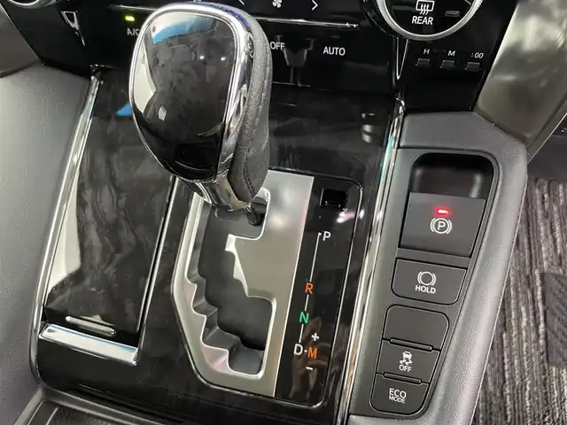 トヨタ ヴェルファイア Z Gエディション 富山県 2018(平30)年 2万km バーニングブラッククリスタルシャインガラスフレーク 純正10型ナビ（AM/FM/DVD/BT）/バックカメラ/純正12型後席モニター/両側パワースライドドア/パワーバックドア/ドライブレコーダー/ETC/レザーシート/D/N席パワーシート/D席メモリシート/シートヒーター/エアシート/ハンドルヒーター/衝突被害軽減システム/レーダークルーズコントロール/レーンキープアシスト/横滑り防止装置/純正アルミホイール/純正フロアマット/オートLEDライト/フォグライト/オートホールド付電子パーキング/ウッドコンビステアリング/ステアリングスイッチ/スマートキー