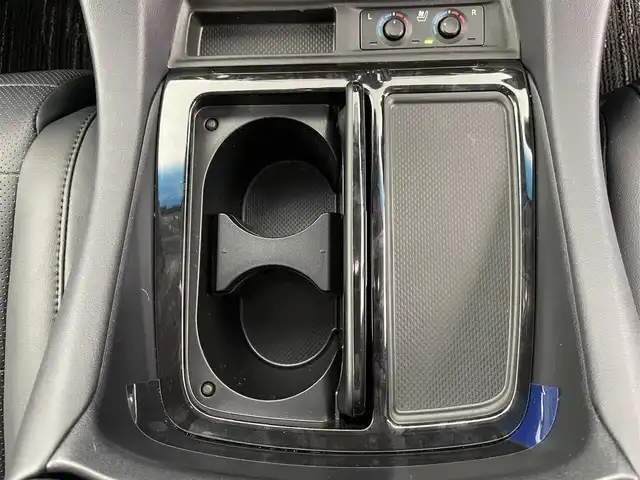トヨタ ヴェルファイア Z Gエディション 富山県 2018(平30)年 2万km バーニングブラッククリスタルシャインガラスフレーク 純正10型ナビ（AM/FM/DVD/BT）/バックカメラ/純正12型後席モニター/両側パワースライドドア/パワーバックドア/ドライブレコーダー/ETC/レザーシート/D/N席パワーシート/D席メモリシート/シートヒーター/エアシート/ハンドルヒーター/衝突被害軽減システム/レーダークルーズコントロール/レーンキープアシスト/横滑り防止装置/純正アルミホイール/純正フロアマット/オートLEDライト/フォグライト/オートホールド付電子パーキング/ウッドコンビステアリング/ステアリングスイッチ/スマートキー