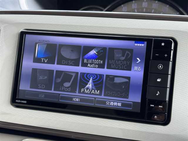 ダイハツ ムーヴ キャンバス G メイクアップ リミテッド　SAⅢ 滋賀県 2019(平31)年 3.6万km パールホワイトⅢ/ナチュラルベージュマイカメタリック 2トーン 禁煙車/純正ナビ/【CD/DVD/Bluetooth/SD】/パノラマモニター/ETC/前後ドライブレコーダー/両側パワースライドドア/スマートアシスト3/・衝突回避支援ブレーキ機能/・衝突警報機能/・車線逸脱警報機能/・誤発進抑制制御機能/・先行車発進お知らせ機能/・オートハイビーム/コーナーセンサー/LEDヘッドライト/オートライト/ステアリングスイッチ/スマートキー