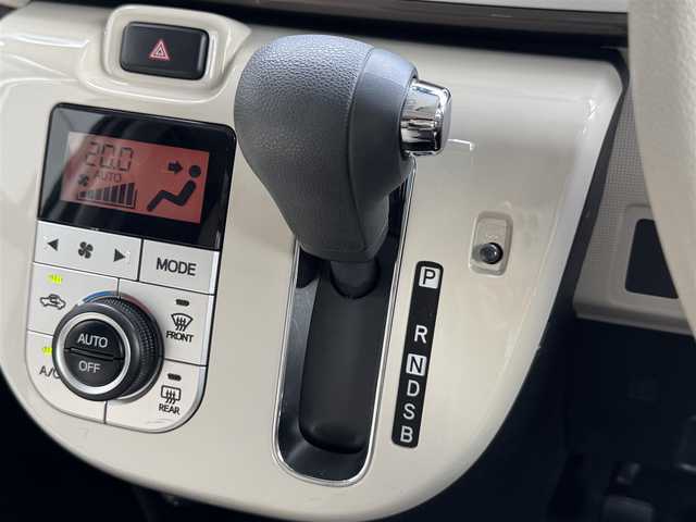 ダイハツ ムーヴ キャンバス G メイクアップ リミテッド　SAⅢ 滋賀県 2019(平31)年 3.6万km パールホワイトⅢ/ナチュラルベージュマイカメタリック 2トーン 禁煙車/純正ナビ/【CD/DVD/Bluetooth/SD】/パノラマモニター/ETC/前後ドライブレコーダー/両側パワースライドドア/スマートアシスト3/・衝突回避支援ブレーキ機能/・衝突警報機能/・車線逸脱警報機能/・誤発進抑制制御機能/・先行車発進お知らせ機能/・オートハイビーム/コーナーセンサー/LEDヘッドライト/オートライト/ステアリングスイッチ/スマートキー