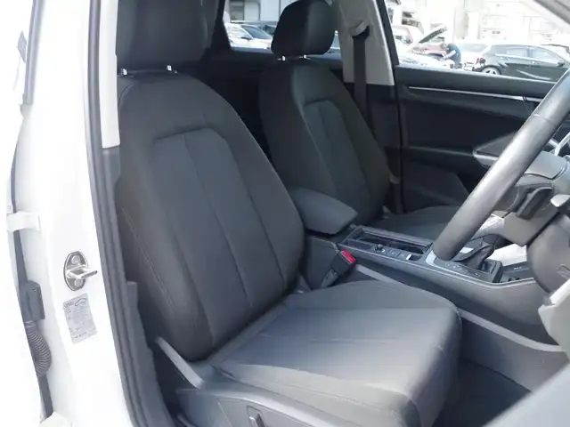 アウディ Ｑ３ 35TDIクワトロ アドバンスド 香川県 2021(令3)年 3万km グレイシアホワイトメタリック ナビ/Bカメラ/ACC/シートヒーター//パワーバックドア/ワンオーナー