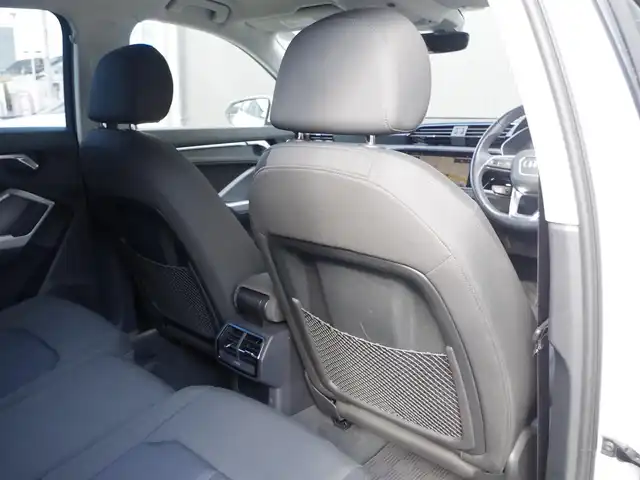 アウディ Ｑ３ 35TDIクワトロ アドバンスド 香川県 2021(令3)年 3万km グレイシアホワイトメタリック ナビ/Bカメラ/ACC/シートヒーター//パワーバックドア/ワンオーナー