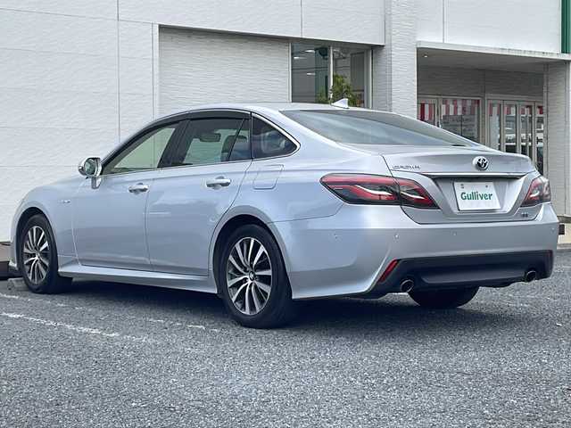 トヨタ クラウン ハイブリッド S Cパッケージ 千葉県 2019(平31)年 6.2万km シルバーM ナビ 全方位カメラ 電動シート シートヒーター 2.0ETC ステアヒーター PCS LTA AHB USB ドラレコ パドルシフト トランクイージークローズ FRソナー LEDライト オートライト